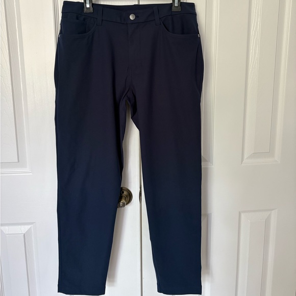 Lululemon men’s ABC slim fit pants 32 waist 28 inseam navy blue - Picture 1 of 6